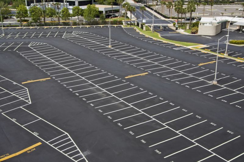 Asphalt Parking Lot Sealing in Miami Dade County, FL